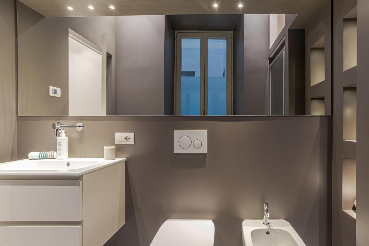 Suite Della Corte - By Myhomeincomo Bagian luar foto