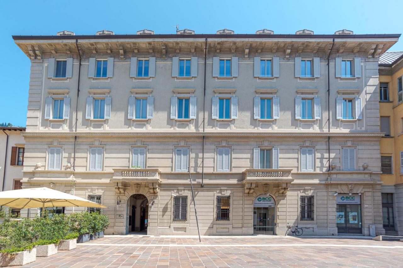 Suite Della Corte - By Myhomeincomo Bagian luar foto