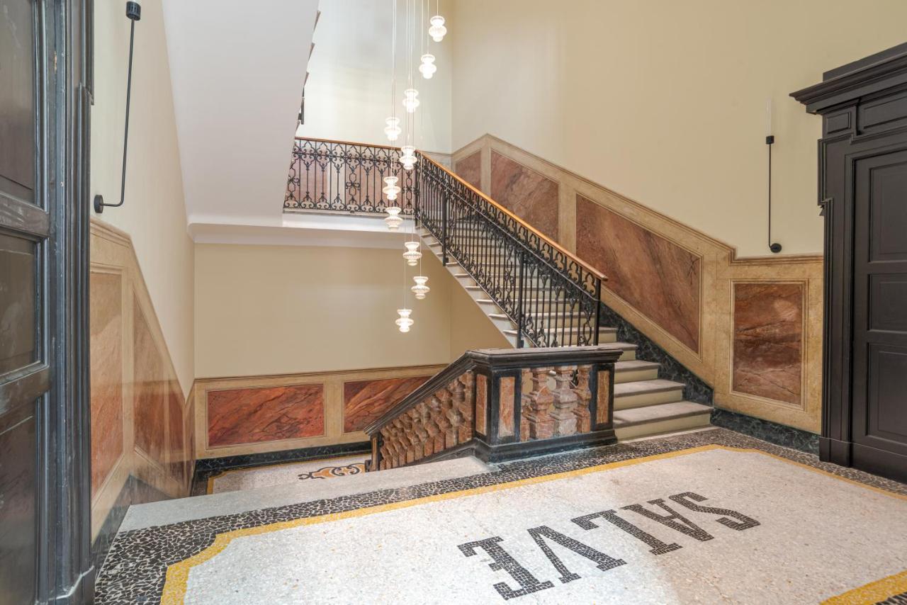 Suite Della Corte - By Myhomeincomo Bagian luar foto
