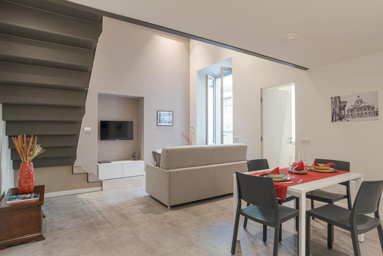 Suite Della Corte - By Myhomeincomo Bagian luar foto